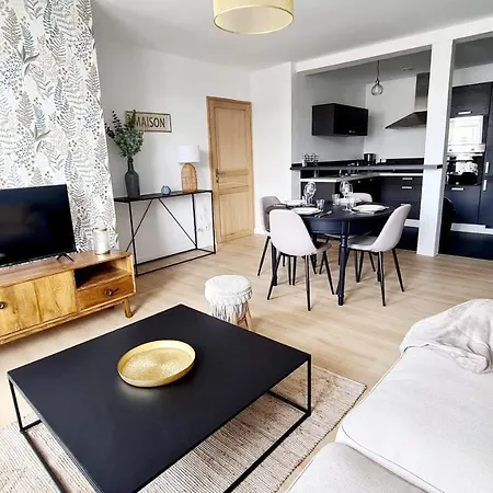 Lägenhet Garibaldi De Fonctionnelle Nouvelle Renovation Jardin Prive Calais