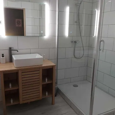 Garibaldi De Fonctionnelle Nouvelle Renovation Jardin Prive קאלה